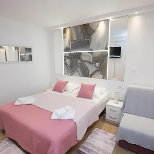 https://luxury-studio-apartment-honeymoon.splithotels.org