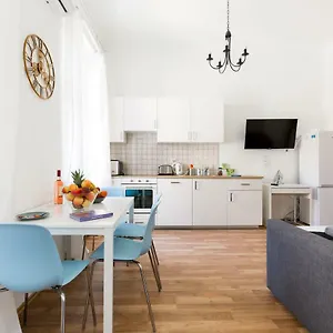 https://best-vacation-apartment-in-budapest.inbudapesthotels.com